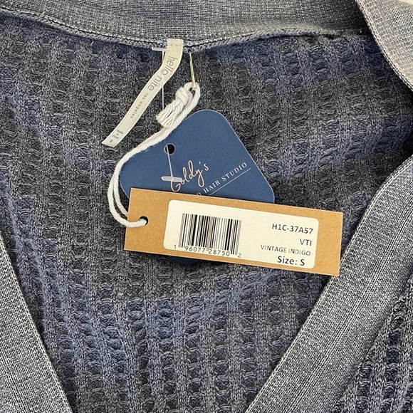 Hello Nite NWT Deep V Cardigan Vintage Indigo Blue Washed Medium - Picture 7 of 9